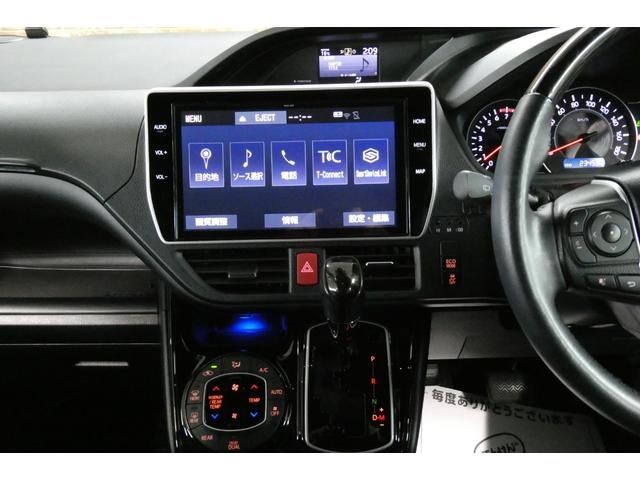 TOYOTA NOAH 4WD 2021