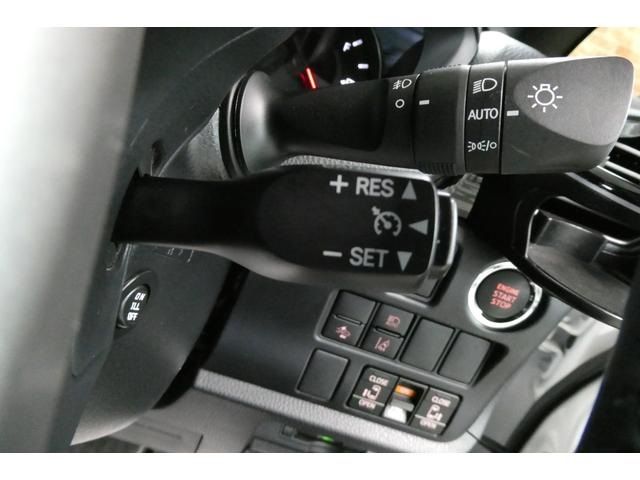 TOYOTA NOAH 4WD 2021