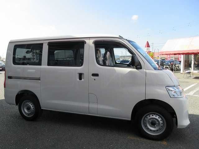 TOYOTA TOWNACE van 2WD 2025