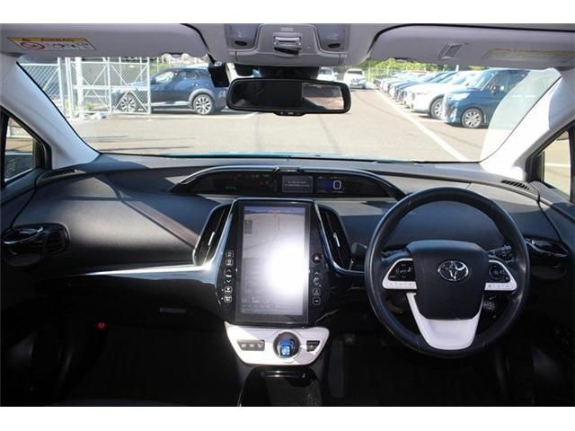 TOYOTA PRIUS PHV 2018