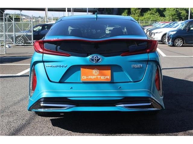 TOYOTA PRIUS PHV 2018