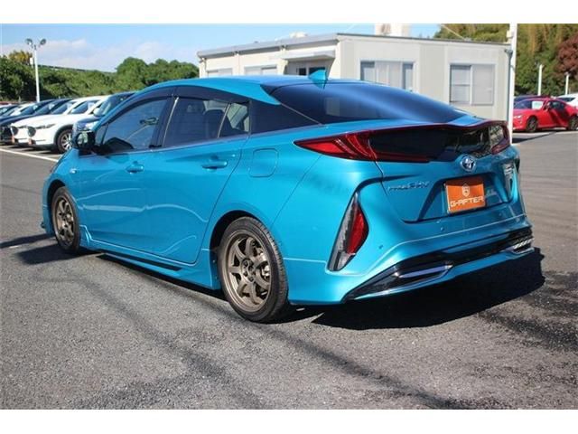 TOYOTA PRIUS PHV 2018