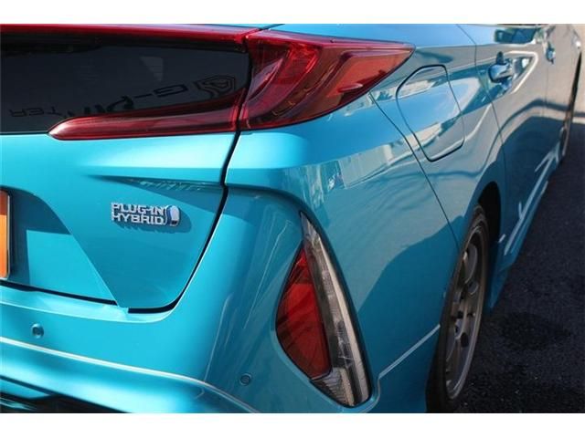 TOYOTA PRIUS PHV 2018