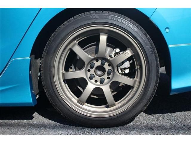 TOYOTA PRIUS PHV 2018