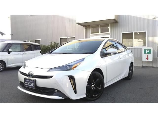 TOYOTA PRIUS 2022