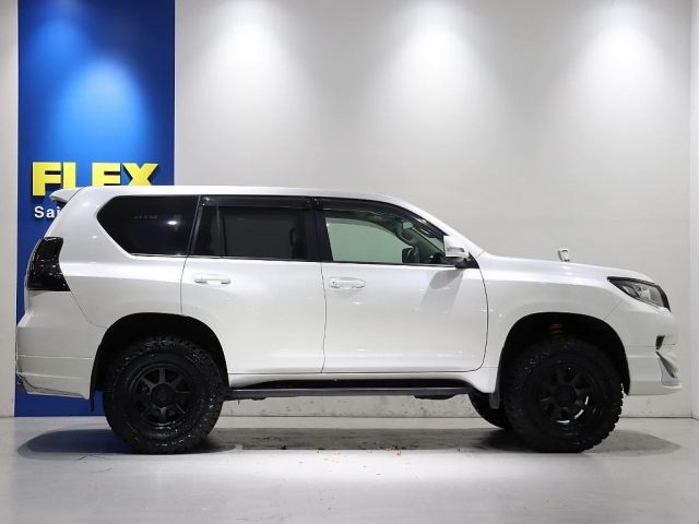 TOYOTA LANDCRUISER PRADO 2023