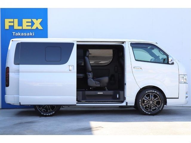 TOYOTA HIACE van 4WD 2019