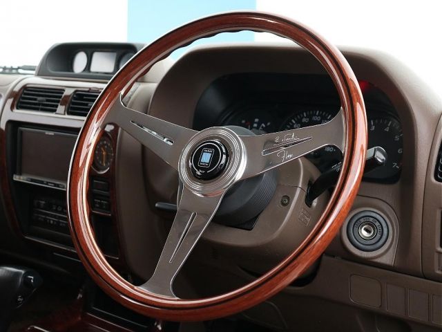 TOYOTA LANDCRUISER PRADO 2002