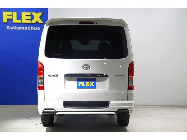 TOYOTA HIACE van 4WD 2024