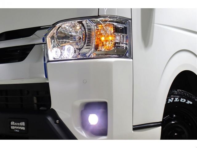 TOYOTA HIACE van 4WD 2024