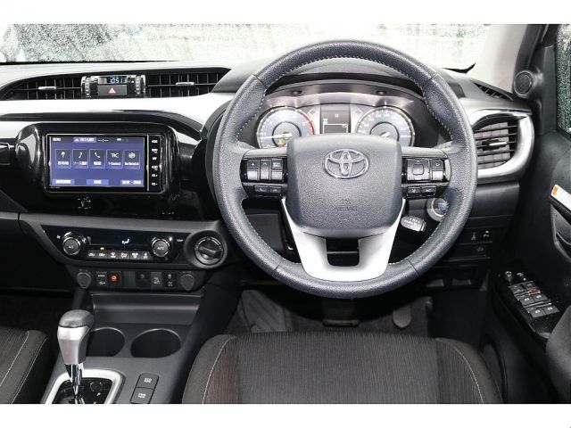 TOYOTA HILUX 4WD 2020