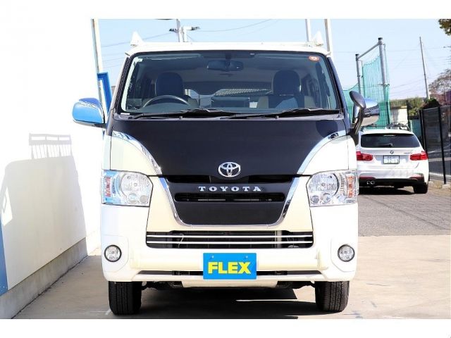 TOYOTA HIACE van 4WD 2018