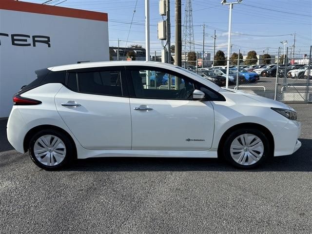 NISSAN LEAF 2018