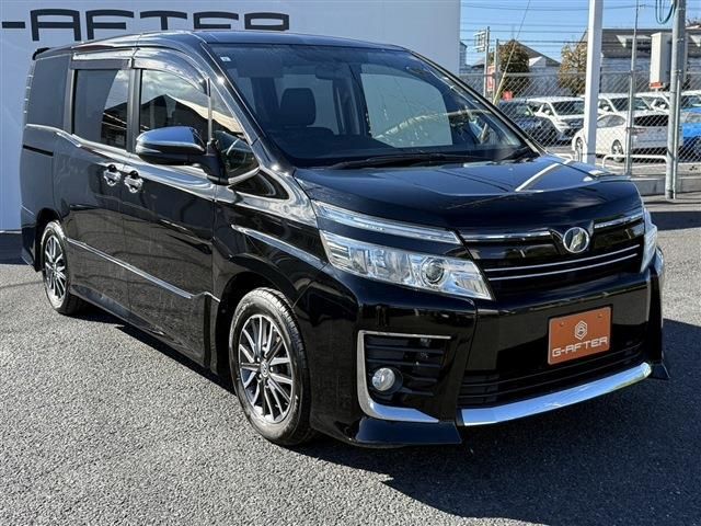 TOYOTA VOXY 2015