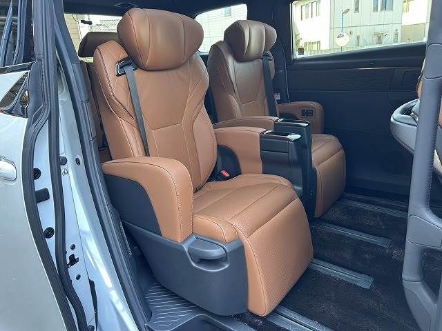 TOYOTA VELLFIRE 2024