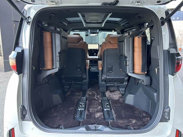 TOYOTA VELLFIRE 2024