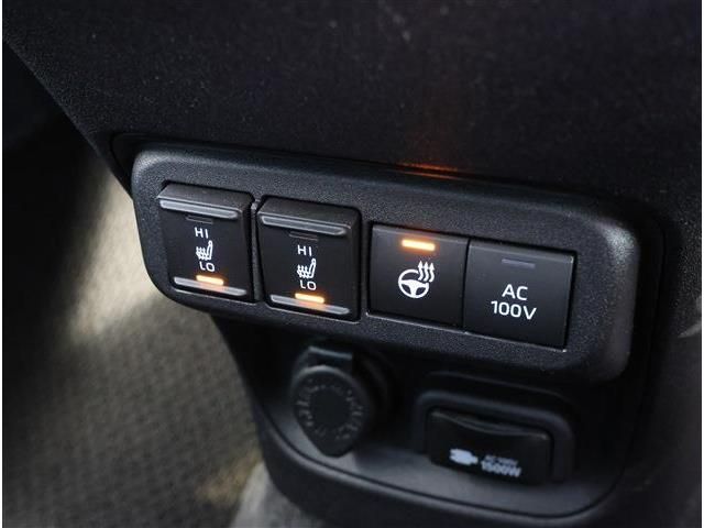 TOYOTA SIENTA HYBRID 2023