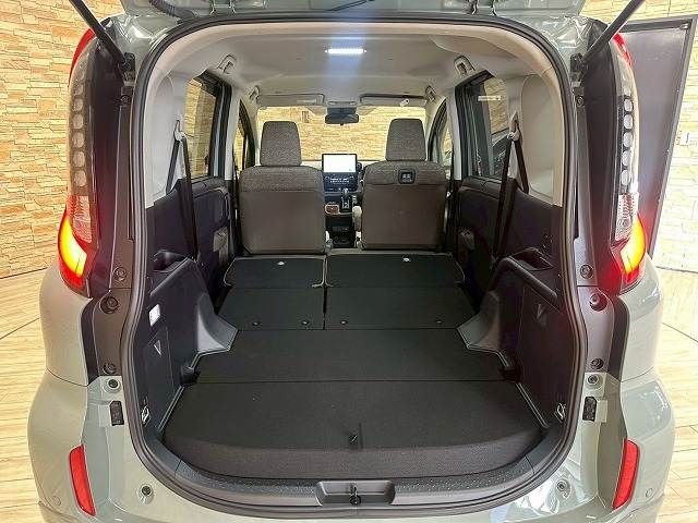 TOYOTA SIENTA HYBRID 2023