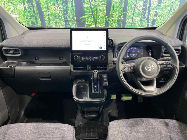 TOYOTA SIENTA HYBRID 2025