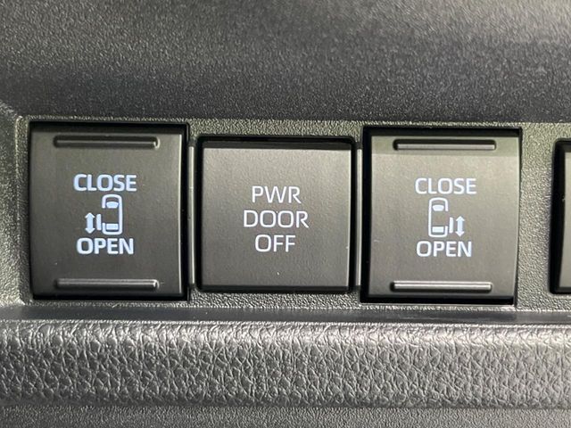 TOYOTA SIENTA HYBRID 2025