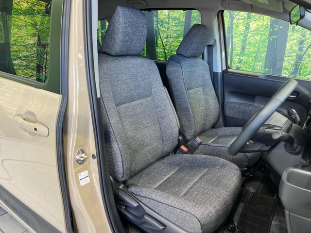 TOYOTA SIENTA HYBRID 2025