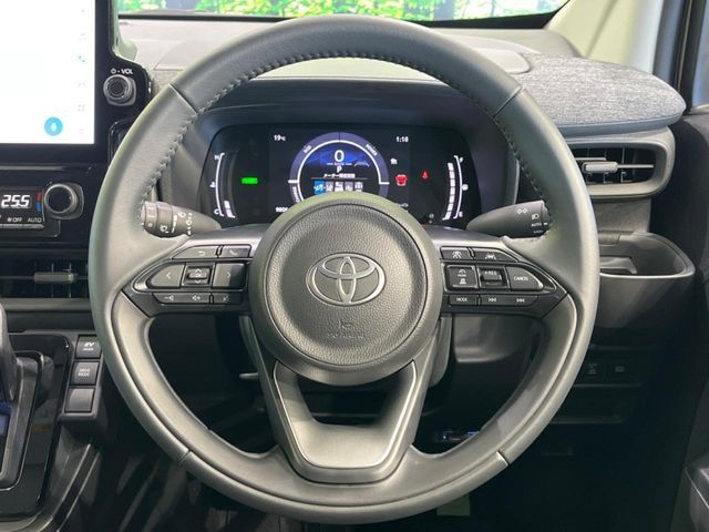 TOYOTA SIENTA HYBRID 2025