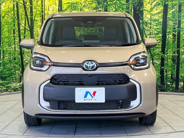 TOYOTA SIENTA HYBRID 2025