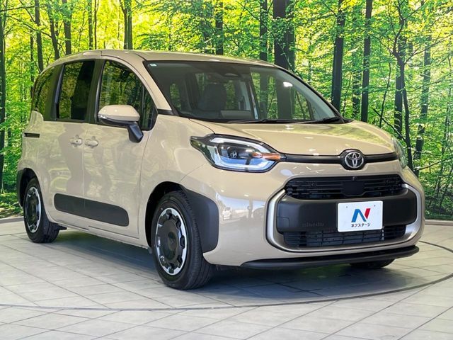 TOYOTA SIENTA HYBRID 2025