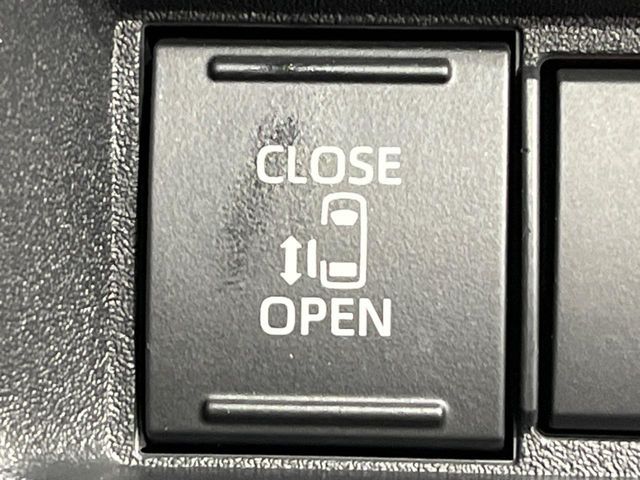 TOYOTA SIENTA HYBRID 2024