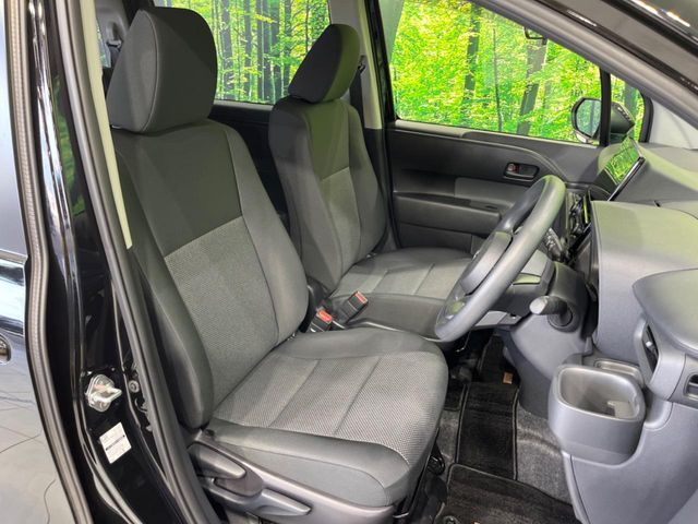 TOYOTA SIENTA HYBRID 2024