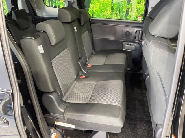 TOYOTA SIENTA HYBRID 2024