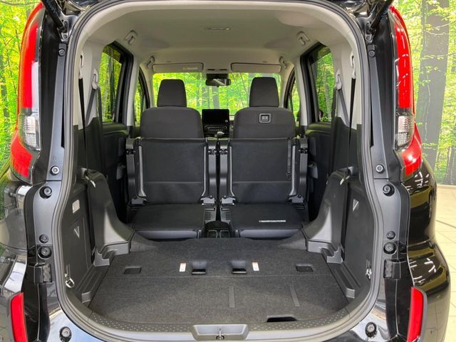 TOYOTA SIENTA HYBRID 2024