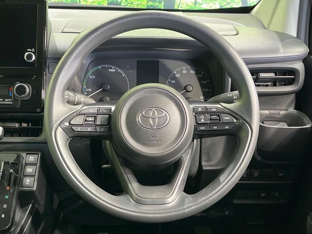 TOYOTA SIENTA HYBRID 2024