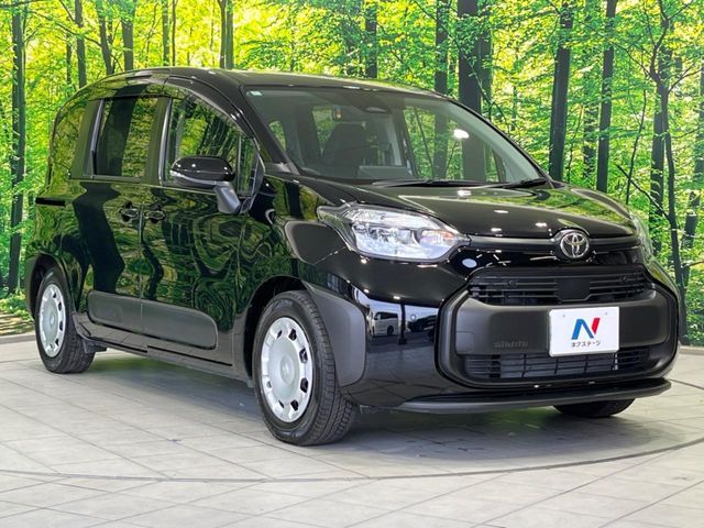 TOYOTA SIENTA HYBRID 2024