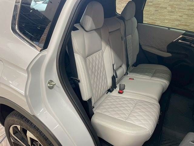 MITSUBISHI OUTLANDER PHEV 2022