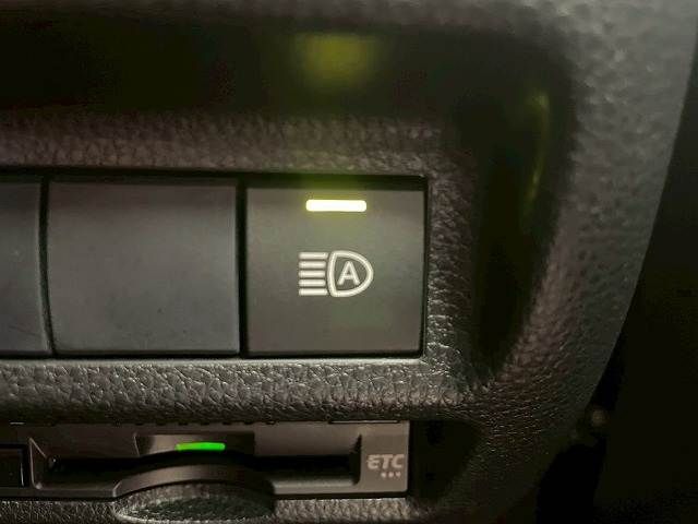 TOYOTA RAV4 2WD 2020