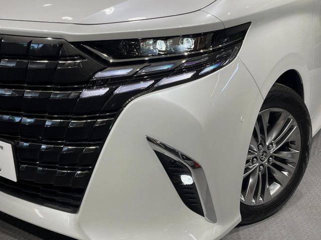 TOYOTA ALPHARD 2024