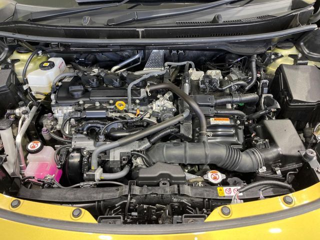 TOYOTA YARIS CROSS HYBRID 2023