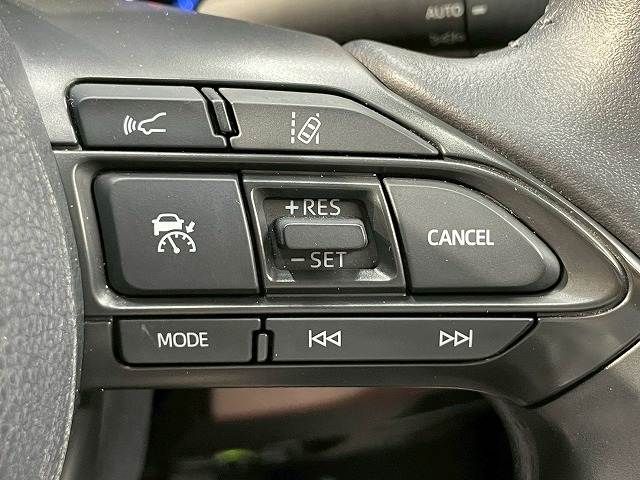 TOYOTA YARIS CROSS 2021