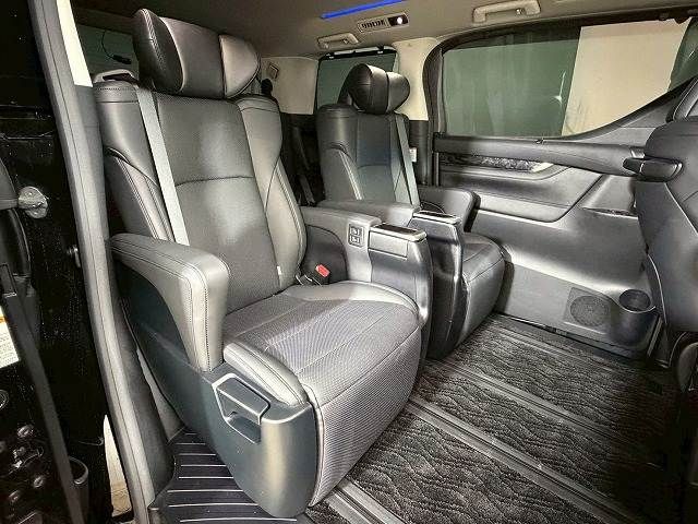 TOYOTA ALPHARD 2020
