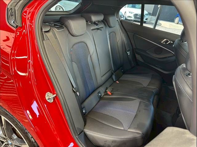 BMW BMW 1series 2021