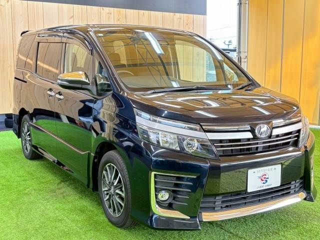 TOYOTA VOXY 2016