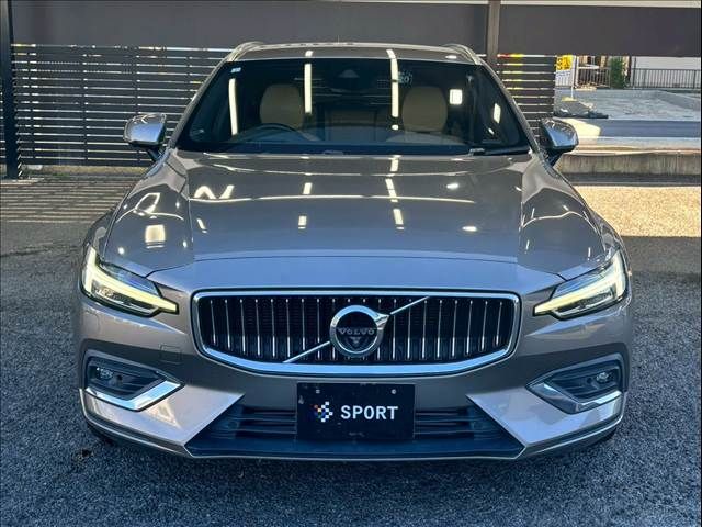VOLVO VOLVO V60 2019