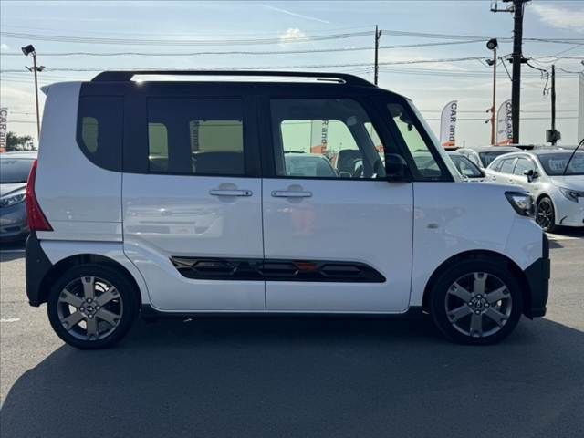 DAIHATSU TANTO FAN CROSS 2023