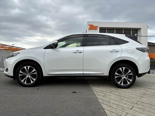 TOYOTA HARRIER 2WD 2015