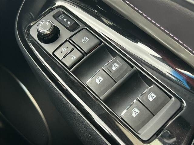 TOYOTA HARRIER 2WD 2015