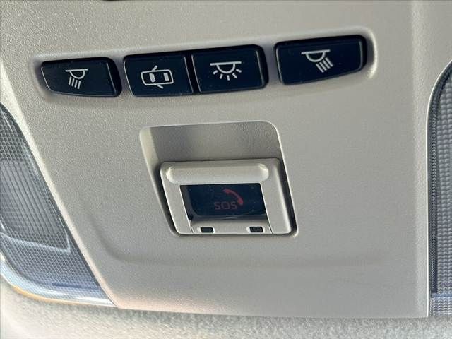 TOYOTA COROLLA TOURING HYBRID 2019