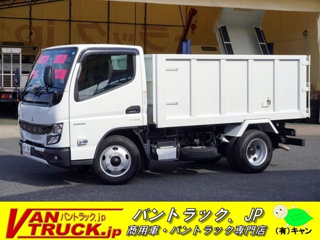 MITSUBISHI CANTER 2023