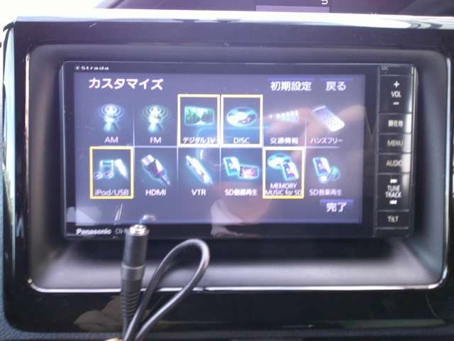 TOYOTA VOXY HYBRID 2014