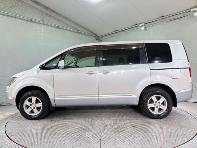 MITSUBISHI DELICA D:5 4WD 2008